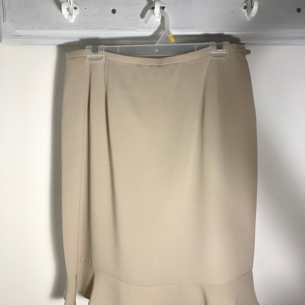 Women’s skirt